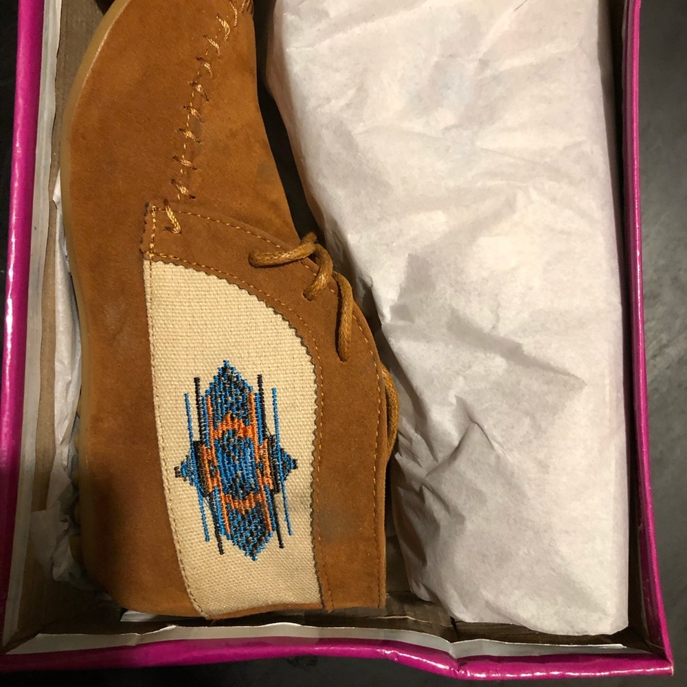 Girls shoes size 13